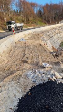 Asfaltiranje - plaz Zalog